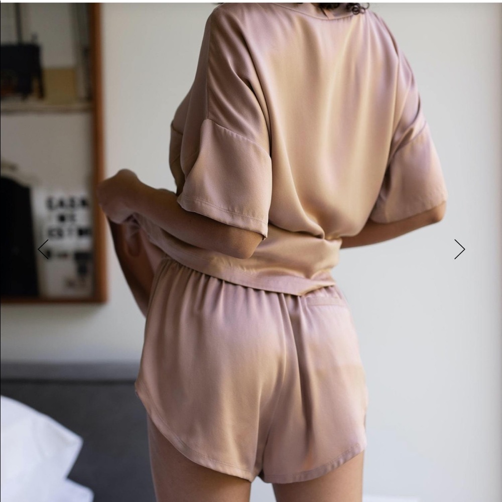 Lunya washable silk set, SHORTS ONLY 🌙✨